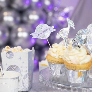 Taart Toppers Disco wit zilver 8 stuks Taart Toppers Disco wit zilver 8 stuks