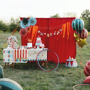 Tafelkleed Circus diamant 180 cm x 120cm Tafelkleed Circus diamant 180 cm x 120cm