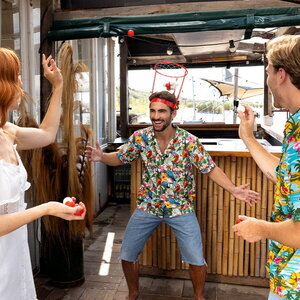 Head basket shot game