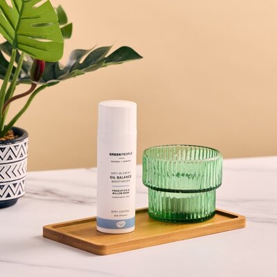 Green People Day Solution Moisturiser Anti-Blemish Oil Balance 50ml
