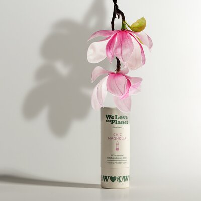 We Love The Planet Chic Magnolia Deodorant Stick - 40 gram
