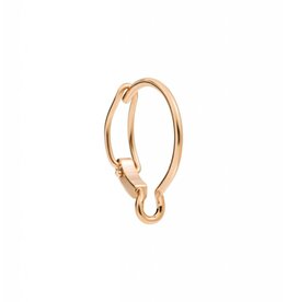 dodo Mono boucle d'oreille en or rose 9K DODO DORPP/9/H. CRÉOLE PETITE Or rose 9 kt € 55 Pourquoi ne pas rajouter un pendentif Dodo, une Lettre ou un Numéro ? Mono boucle d'oreille en or rose 9ct. Vous pouvez insérer un pendentif de votre choix.