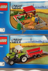 LEGO LEGO 7684 Varkenboerderij en tractor CITY