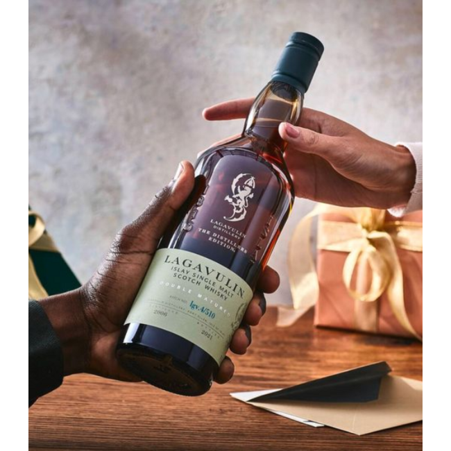 Lagavulin Distillers Edition 2006 - 2021 + GB