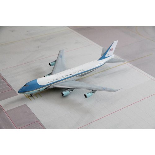 Inflight 1:200 US Air Force B747-200 VC-25 Inflight 1:200 US Air Force B747-200 VC-25