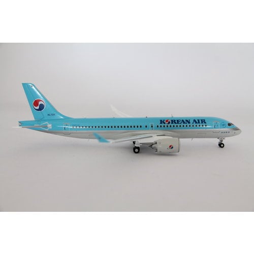 JC Wings 1:200 Korean Air Bombardier CS300