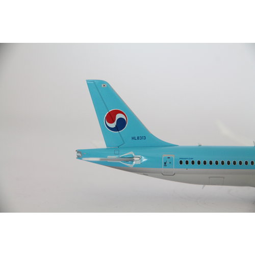 JC Wings 1:200 Korean Air Bombardier CS300