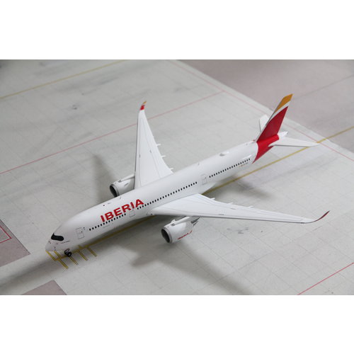 JC Wings 1:200 Iberia Airbus A350-900 JC Wings 1:200 Iberia Airbus A350-900