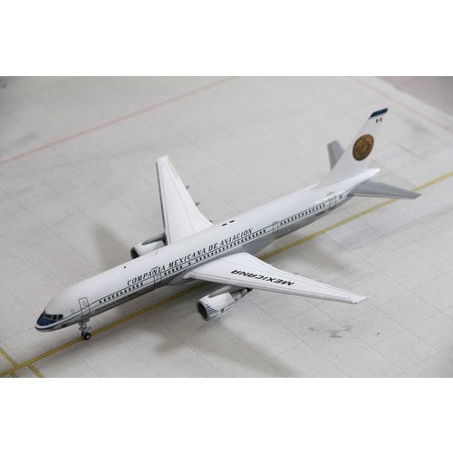 Gemini Jets 1:200 Mexicana "Retro" B757-200