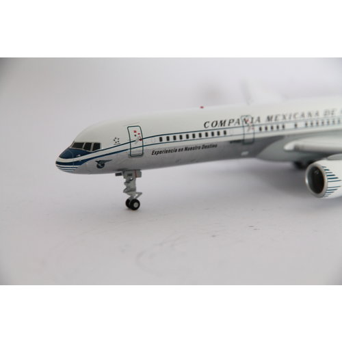 Gemini Jets 1:200 Mexicana "Retro" B757-200