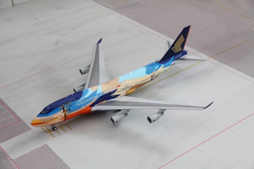 singapore airlines diecast model