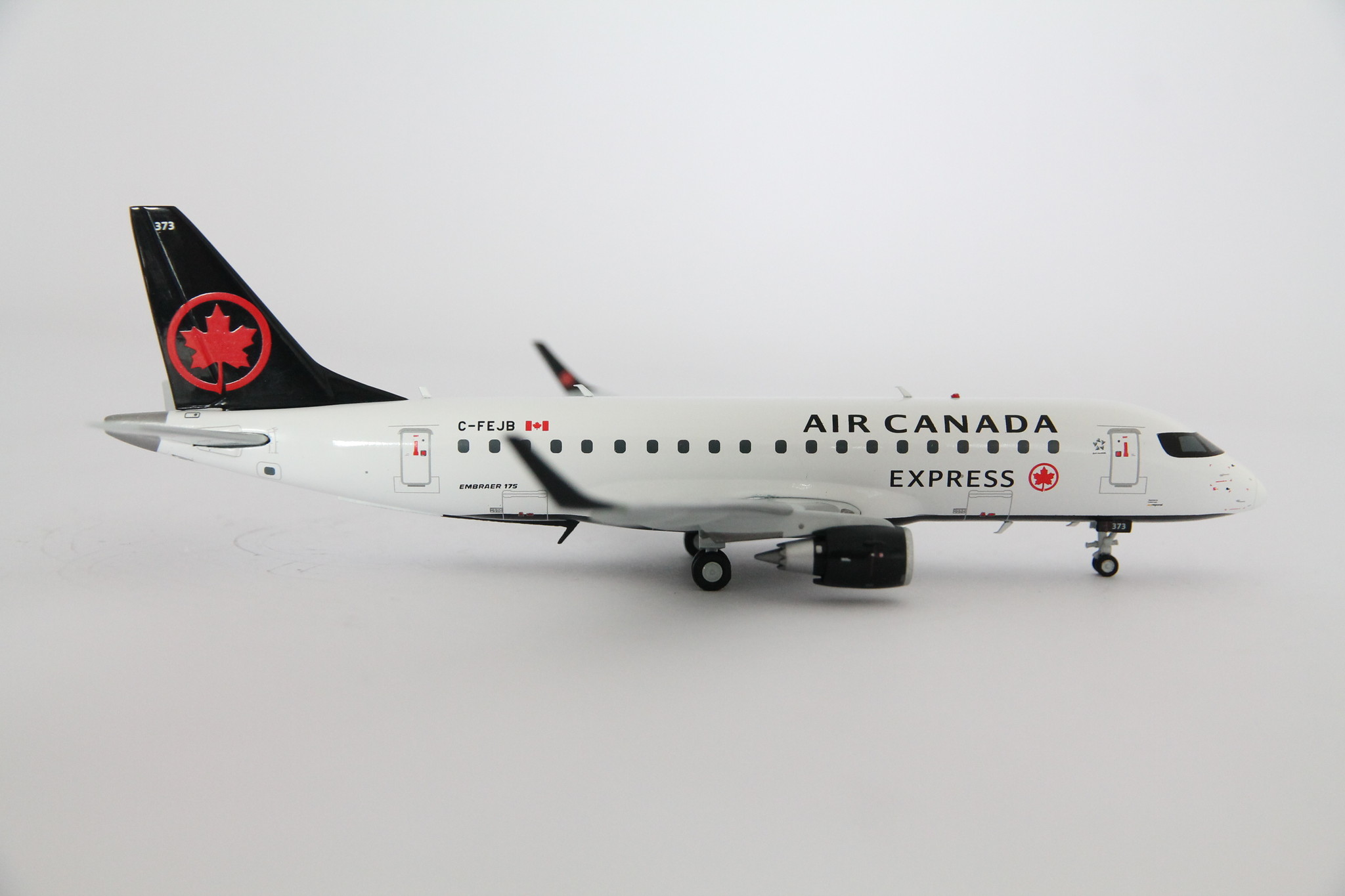 1:200 Air Canada Express Embraer 175 C-FEJB Gemini200 G2ACA852 