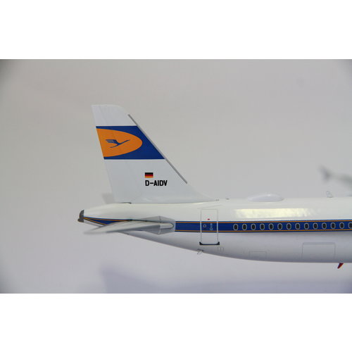 JFox 1:200 Lufthansa "retro" A321