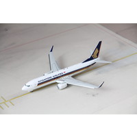 1:200 Singapore Airlines B737-800 - Flaps Down