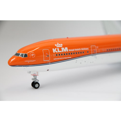 JC Wings 1:200 KLM B777-300 Orange Pride JC Wings 1:200 KLM B777-300 Orange Pride