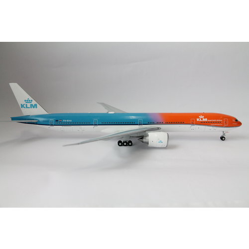 JC Wings 1:200 KLM B777-300 Orange Pride JC Wings 1:200 KLM B777-300 Orange Pride