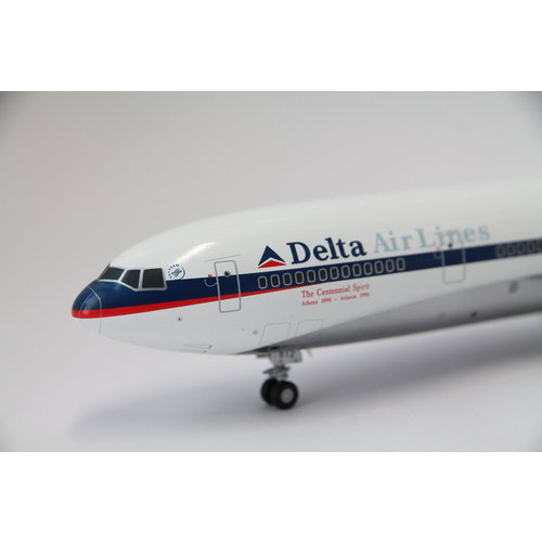 Gemini Jets 1:200 Delta Air Lines McDonnell Douglas MD-11