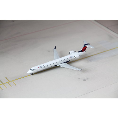 Gemini Jets 1:200 Delta Air Lines CRJ-900LR Gemini Jets 1:200 Delta Air Lines CRJ-900LR