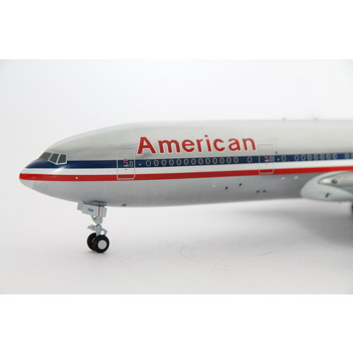 JC Wings 1:200 American Airlines B777-200