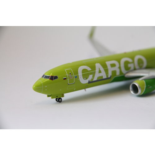JC Wings 1:200 S7 Cargo B737-800(BCF)