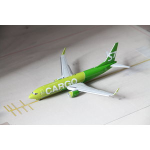 JC Wings 1:200 S7 Cargo B737-800(BCF) - Flaps Down