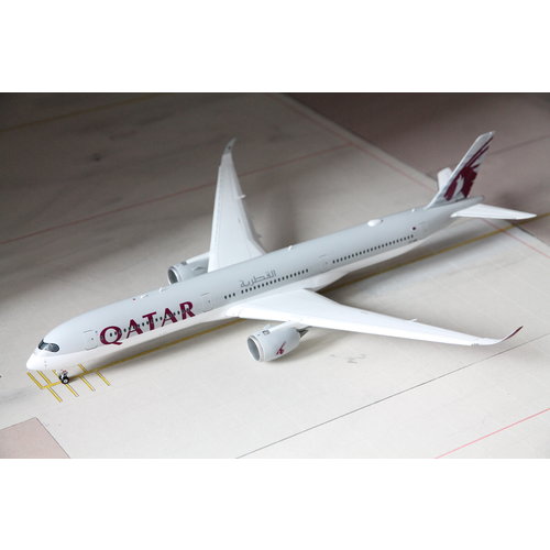JC Wings 1:200 Qatar A350-1000 - Flaps Down