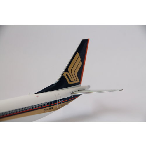 JC Wings 1:200 Singapore Airlines B737-8MAX