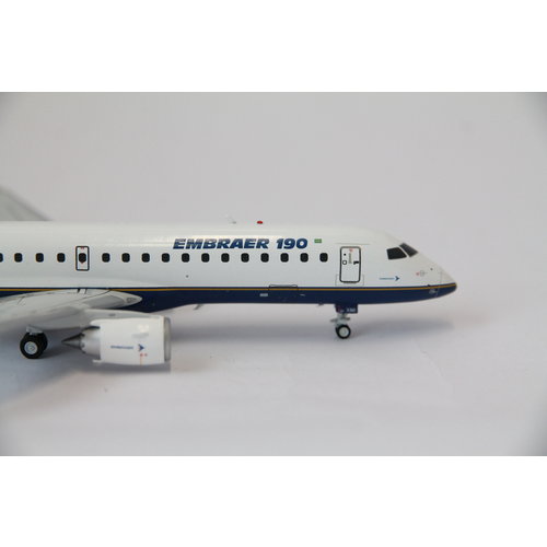 JC Wings 1:200 Embraer House Color ERJ190