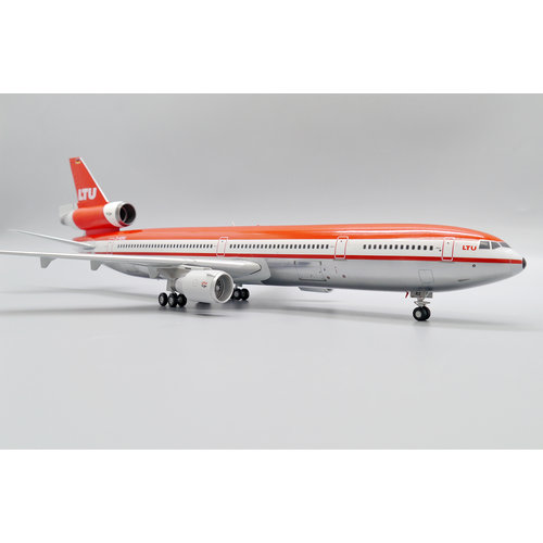 JC Wings 1:200 LTU McDonnell Douglas MD-11