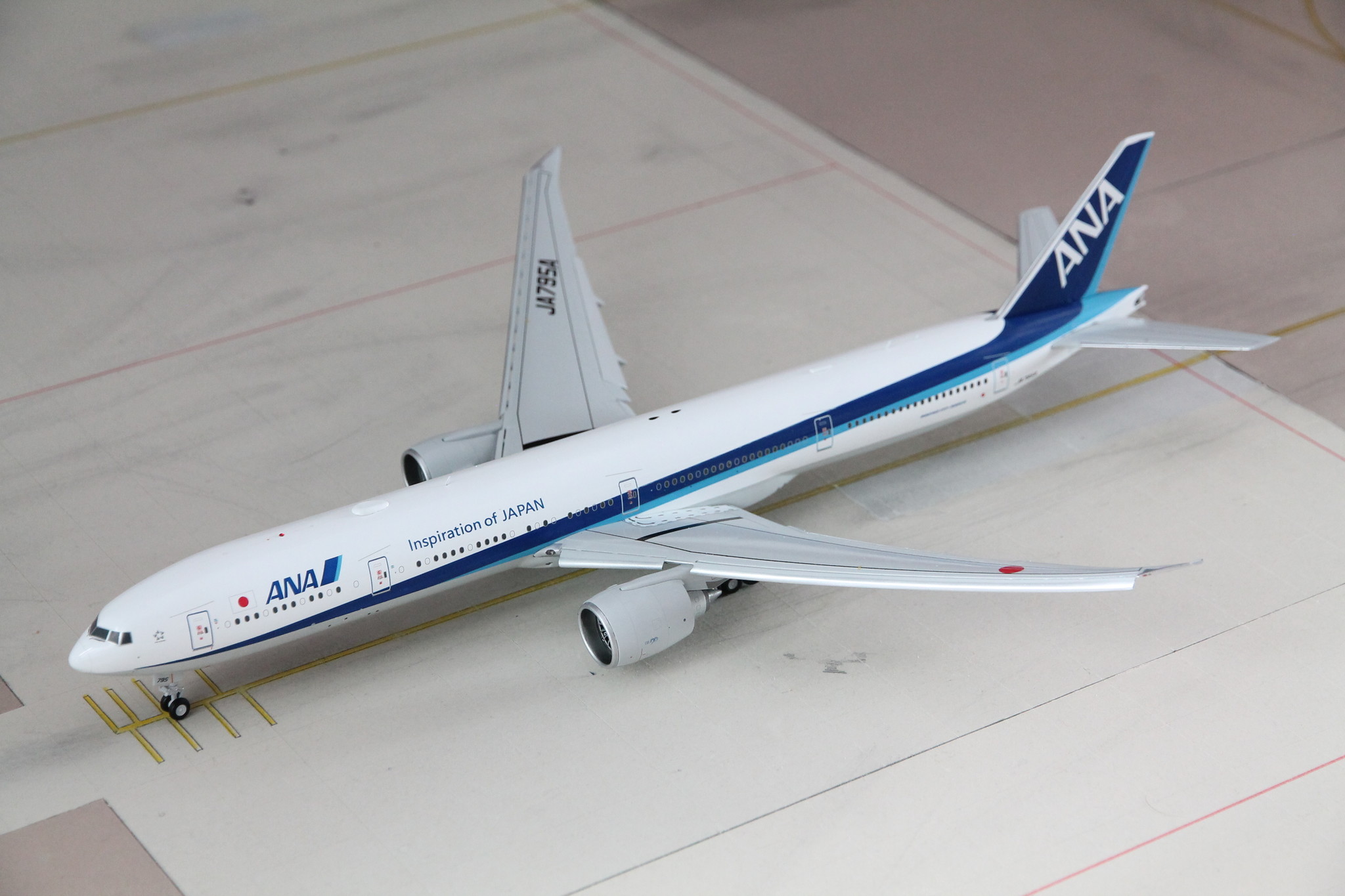 全日空商事 B777-300ER 1/200モデル - 航空機