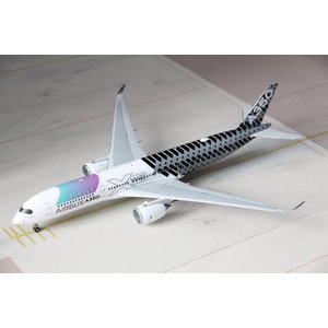 JC Wings 1:200 Airbus House Color "Airspace Explorer" A350-900