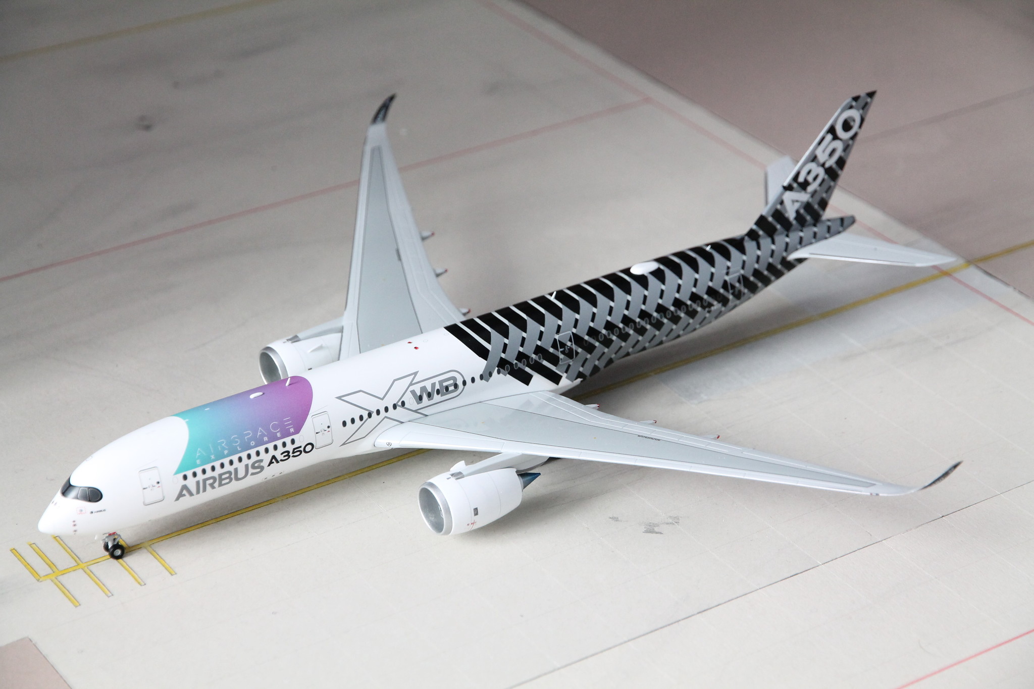1:200 Airbus House Color 