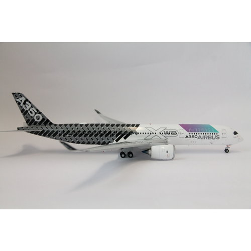 JC Wings 1:200 Airbus House Color "Airspace Explorer" A350-900 - Flaps Down