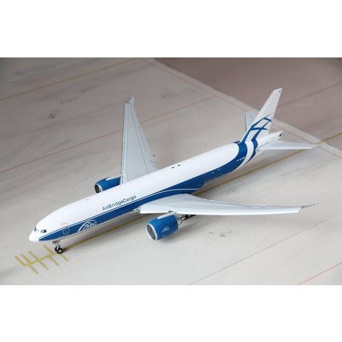 JC Wings 1:200 Air Bridge Cargo B777-200LRF - Flaps Down