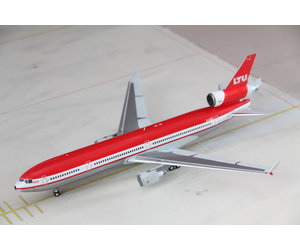 1:200 LTU McDonnell Douglas MD-11 D-AERZ JC Wings LH2312 - Diecast
