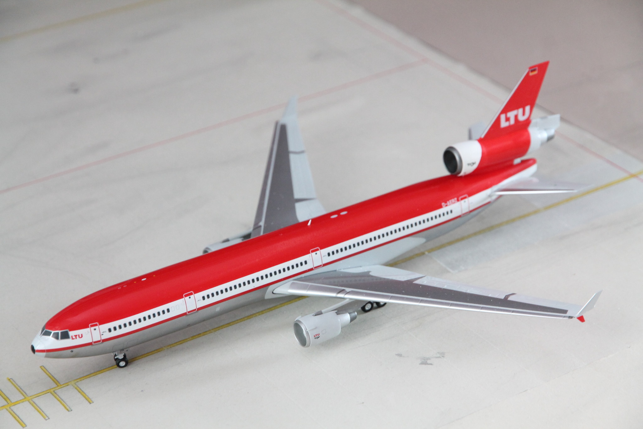 Jcwings MD-11 LTU航空 1/200 MD-11 1:200 Diecast Model - JC Wings JC-LH2LTU312 - $147.95