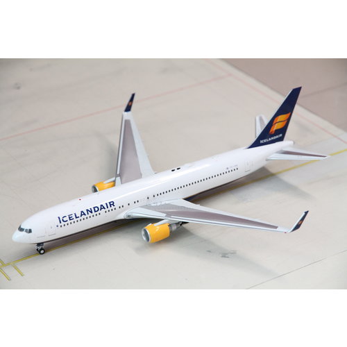Inflight 1:200 Icelandair B767-300 Inflight 1:200 Icelandair B767-300