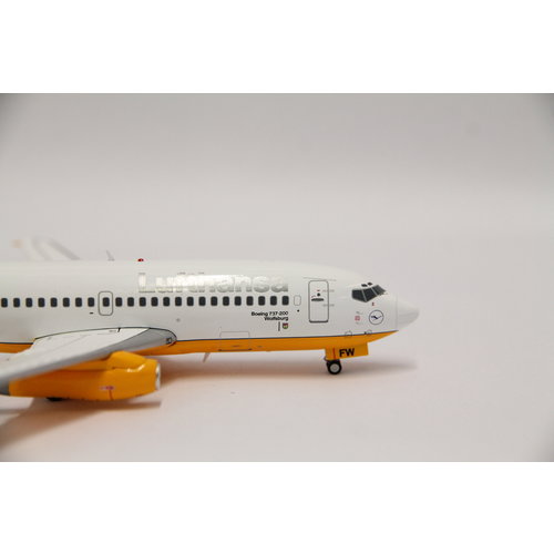 JC Wings 1:200 Lufthansa “Experimental Color Scheme” B737-200