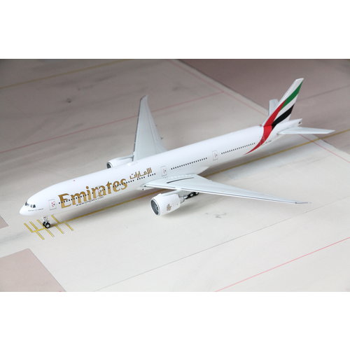 Gemini Jets 1:200 Emirates B777-300