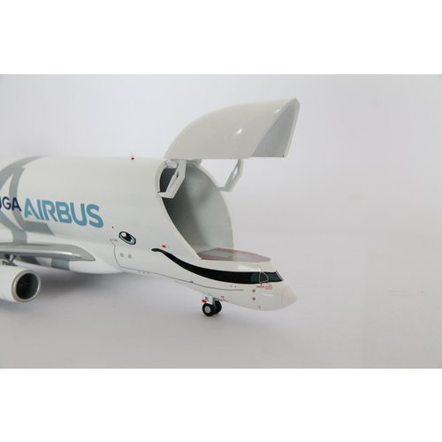 JC Wings 1:200 Airbus Transport International A330-743L Beluga XL