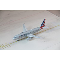 1:200 American Airlines A320