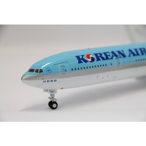 Gemini Jets 1:200 Korean Air B777-300ER - Flaps Down