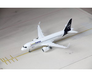 最終価格 Gemini 200 Lufthansa A320neo 最終価格 Gemini 200