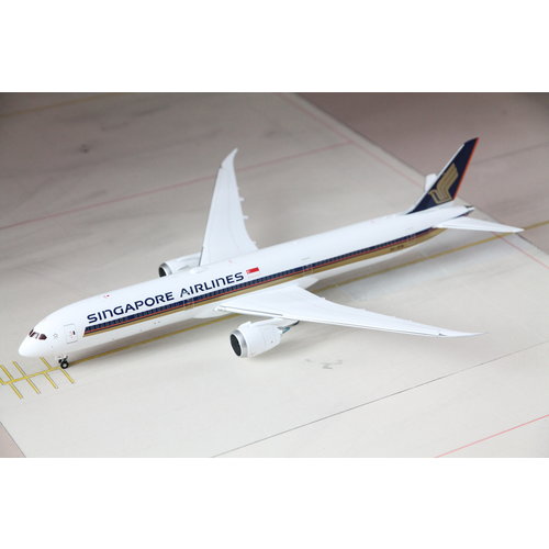 JC Wings 1:200 Singapore Airlines B787-10