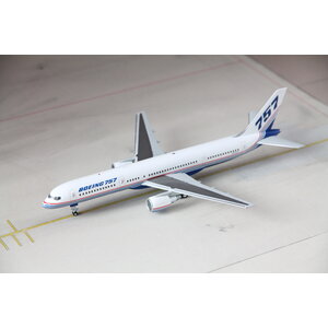 JC Wings 1:200 Boeing House Color  B757-200