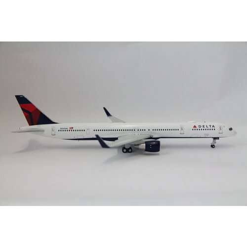 Gemini Jets 1:200 Delta Air Lines B757-300