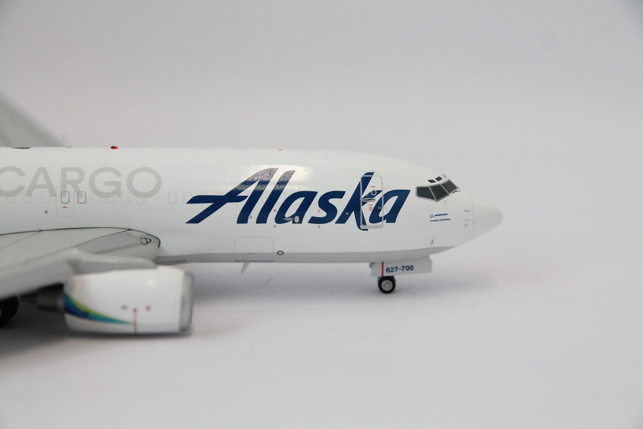 Gemini Jets 1:200 Alaska Air Cargo B737-700 - Flaps down