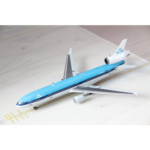 JC Wings 1:200 KLM McDonnell Douglas MD-11