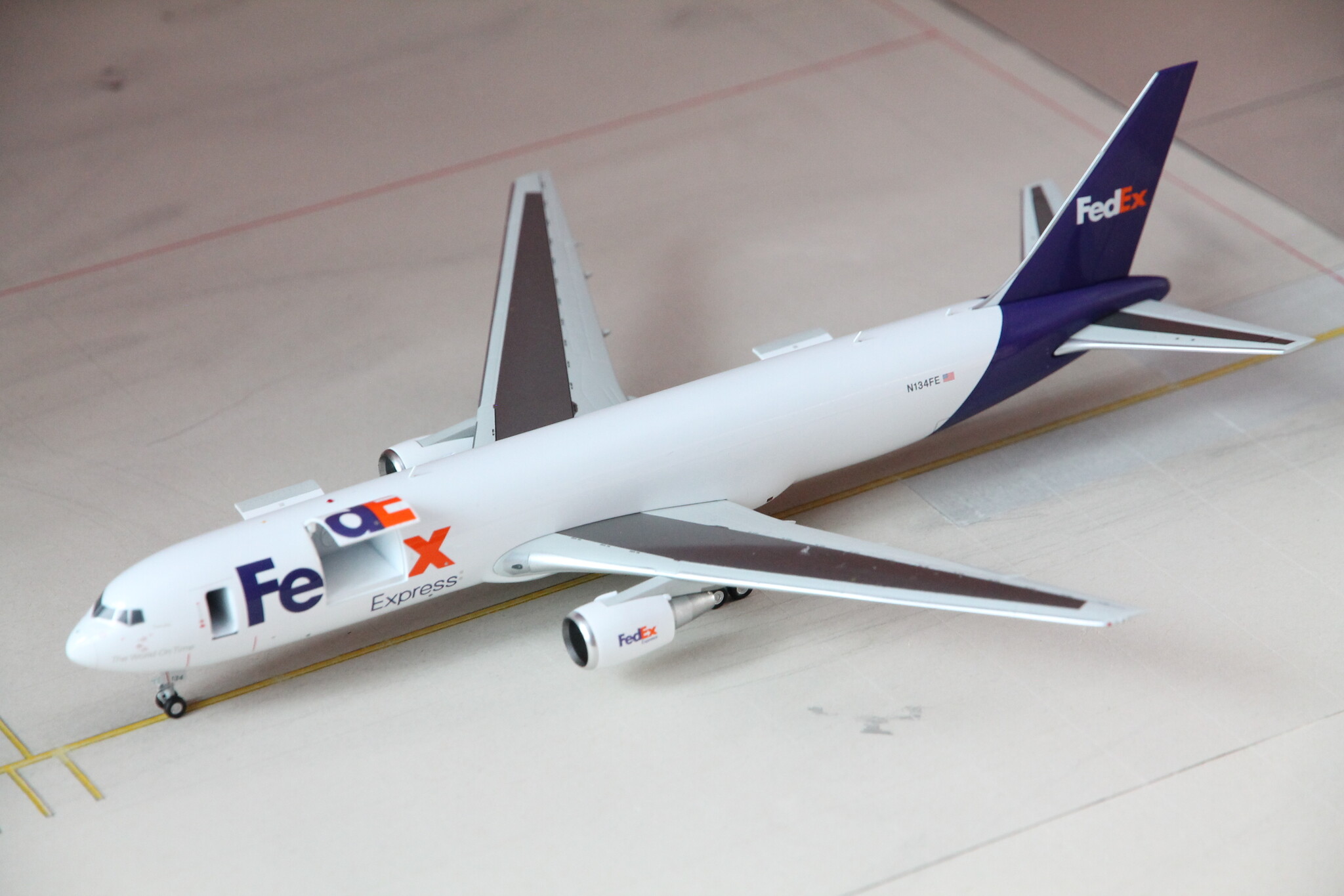 1:200 FedEx Boeing B767-300F N134FE Gemini200 G2FDX1169 - Diecast