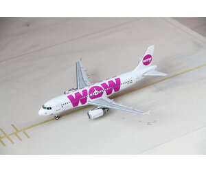 専用品 A320-200 WOW航空 LZ-WOW　1/200 新品・未使用品 Amazon.com: JFOX Iceland Wow Air Airbus A320 LZ-Wow 1/200 diecast